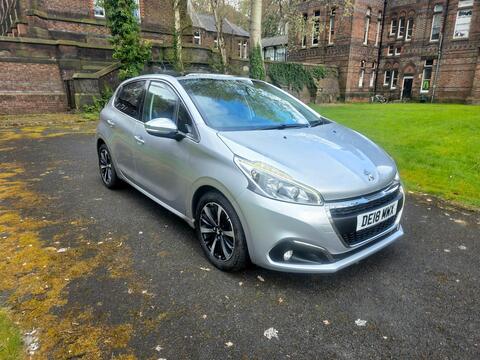 Peugeot 208 Hatchback 1.2 PureTech Allure Premium Euro 6 (s/s) 5dr