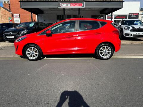 Ford Fiesta Hatchback 1.1 Ti-VCT Zetec Euro 6 (s/s) 5dr