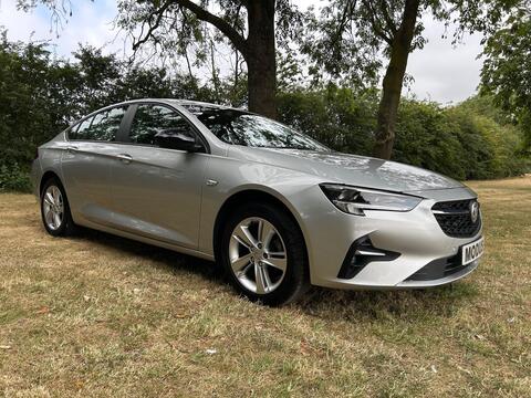 Vauxhall Insignia Hatchback 1.5 Turbo D SE Nav Grand Sport Euro 6 (s/s) 5dr