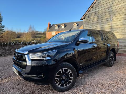 Toyota Hilux Pickup 2.4 D-4D Invincible Auto 4WD Euro 6 (s/s) 4dr
