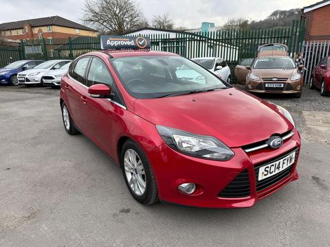 Ford Focus Hatchback 1.0T EcoBoost Titanium Navigator Euro 5 (s/s) 5dr