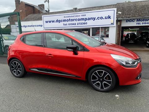 Renault Clio Hatchback 0.9 TCe Dynamique Nav Euro 6 (s/s) 5dr