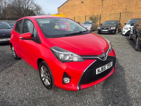 Toyota Yaris Hatchback 1.33 Dual VVT-i Icon Euro 5 5dr Euro 5