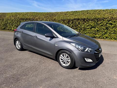 Hyundai i30 Hatchback 1.6 CRDi Blue Drive Active Euro 5 (s/s) 5dr