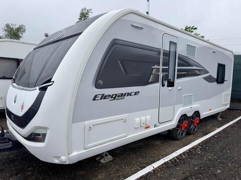 Swift Elegance grande 860 Tourer Automatic levelling system - AWD auto motor mover