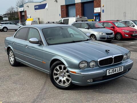 Jaguar XJ Saloon 3.0 XJ6 4dr