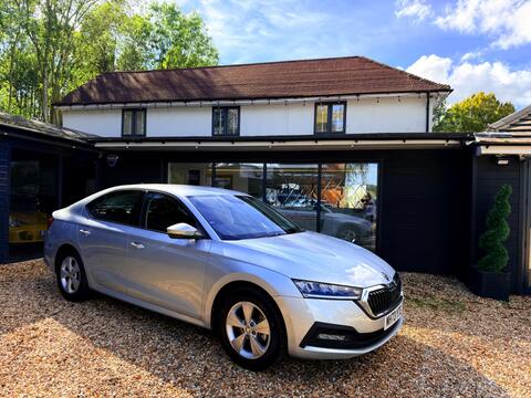 Skoda Octavia Hatchback 1.5 TSI ACT SE Technology Euro 6 (s/s) 5dr