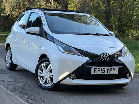 Toyota AYGO Hatchback 1.0 VVT-i x-pression x-wave Euro 5 5dr Euro 5
