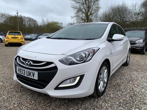 Hyundai i30 Hatchback 1.6 CRDi Blue Drive Edition Euro 5 (s/s) 5dr
