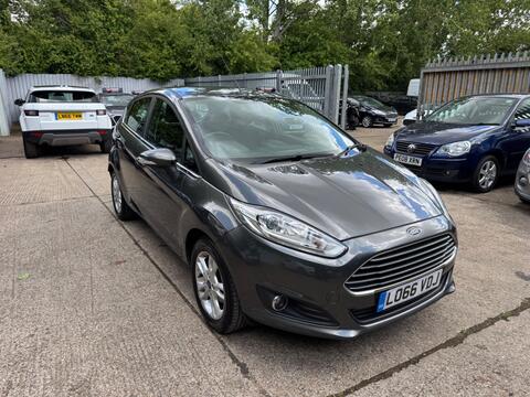 Ford Fiesta Hatchback 1.25 Zetec Euro 6 5dr
