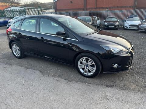 Ford Focus Hatchback 1.0T EcoBoost Titanium Navigator Euro 5 (s/s) 5dr