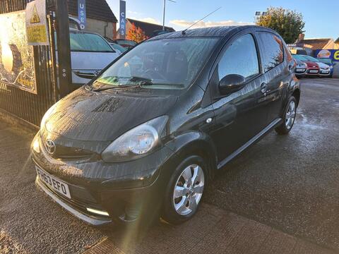 Toyota AYGO Hatchback 1.0 VVT-i Move Euro 5 5dr