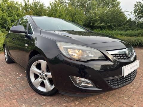 Vauxhall Astra Hatchback 1.6 16v SRi Auto Euro 5 5dr