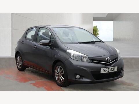 Toyota Yaris Hatchback 1.33 Dual VVT-i Icon Plus Multidrive S Euro 5 5dr