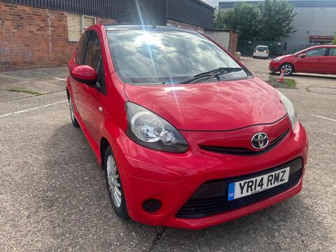 Toyota AYGO Hatchback 1.0 VVT-i Move Euro 5 5dr