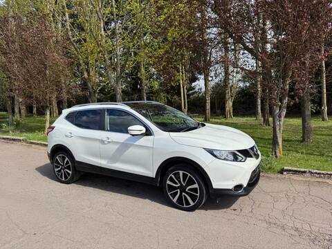 Nissan Qashqai SUV 1.2 DIG-T Tekna 2WD Euro 6 (s/s) 5dr