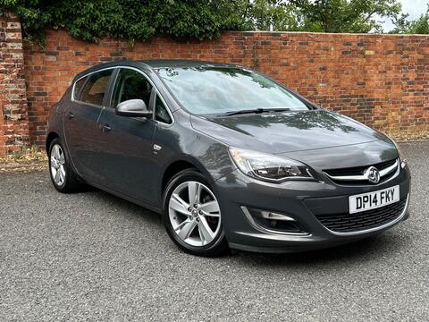 Vauxhall Astra Hatchback 1.4T 16v SRi Euro 5 5dr
