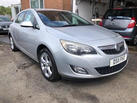 Vauxhall Astra Hatchback 1.4 16v SRi Euro 5 5dr