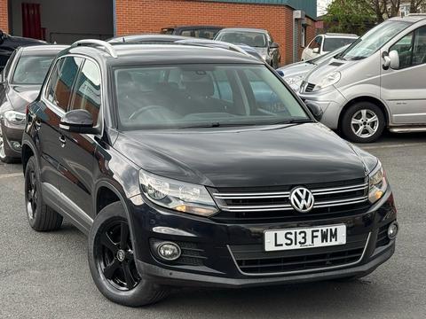 Volkswagen Tiguan SUV 2.0 TDI BlueMotion Tech SE DSG 4WD Euro 5 (s/s) 5dr