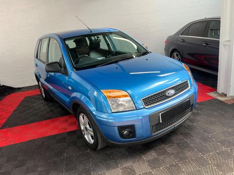 Ford Fusion Hatchback 1.6 Zetec 5dr