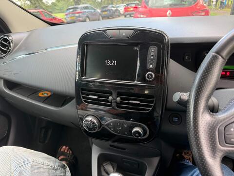 2019 Renault Zoe, photograph 2