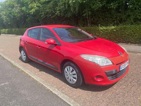 Renault Megane Hatchback 1.6 16V Expression Euro 5 5dr