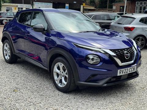 Nissan Juke SUV 1.0 DIG-T N-Connecta Euro 6 (s/s) 5dr