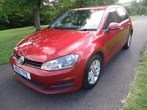 Volkswagen Golf Hatchback 1.6 TDI BlueMotion Tech SE Euro 5 (s/s) 5dr