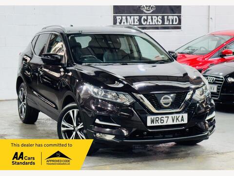 Nissan Qashqai SUV 1.6 dCi N-Connecta XTRON Euro 6 (s/s) 5dr