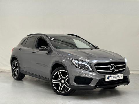 Mercedes-BenzGLA