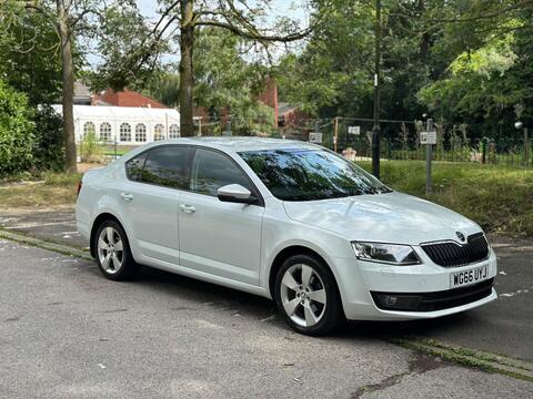 Skoda Octavia Hatchback 1.6 TDI SE Sport Euro 6 (s/s) 5dr