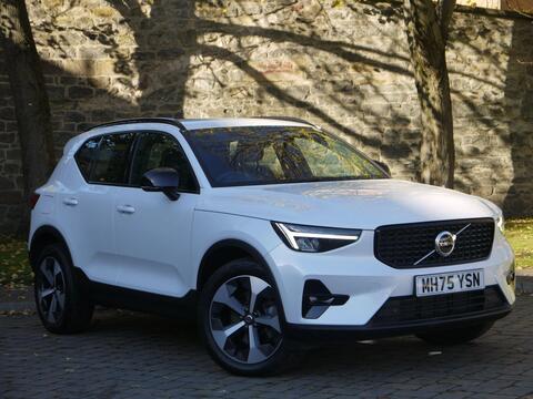 Volvo XC40 SUV 2.0 B4 MHEV Plus Dark DCT Auto Euro 6 (s/s) 5dr