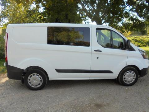 Ford Transit Custom Combi Van 2.0 320 EcoBlue Crew Van L1 H1 Euro 6 5dr (6 Seat)