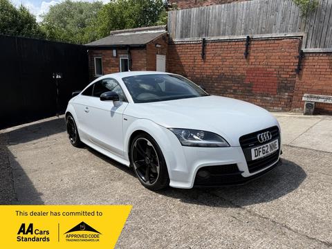 Audi TT Coupe 2.0 TDI Black Edition quattro Euro 5 3dr