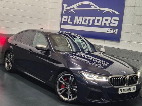 BMW 5 Series Saloon 4.4 M550i V8 Steptronic xDrive Euro 6 (s/s) 4dr