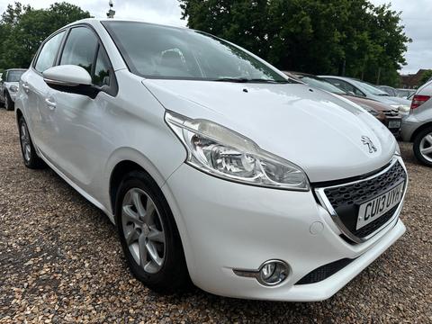 Peugeot 208 Hatchback 1.4 VTi Active Euro 5 5dr