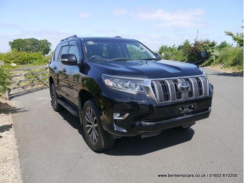 Toyota Land Cruiser SUV 2.8D Invincible Auto 4WD Euro 6 (s/s) 5dr (7 Seat)