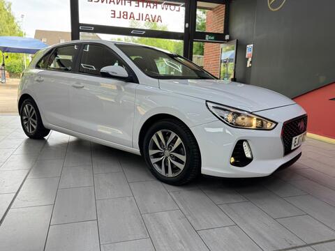 Hyundai i30 Hatchback 1.6 CRDi Blue Drive SE Nav Euro 6 (s/s) 5dr