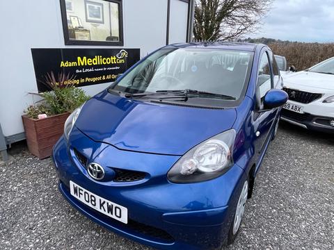 Toyota AYGO Hatchback 1.0 VVT-i Blue Euro 4 5dr