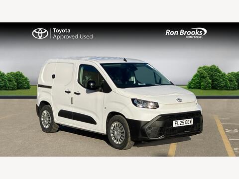 2025 TOYOTA PROACE CITY TOYOTA APPOVED FSH ELECTRIC 50KWH ICON SHORT PANEL VAN TOYOTA ILKESTON 15... photo