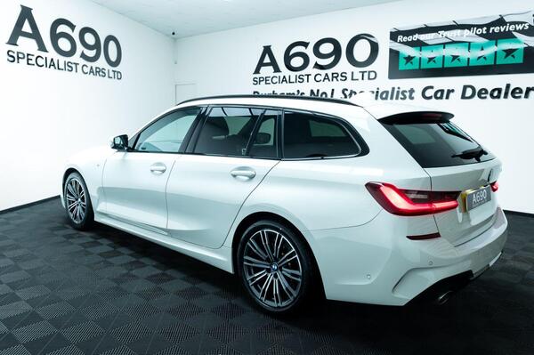 BMW 3 Series view 5
