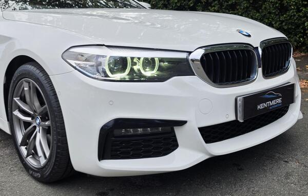 2019 BMW 5 Series 2.0 520d M Sport Touring Auto Euro 6 (s/s) 5dr