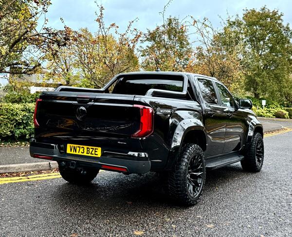 Volkswagen Amarok view 3