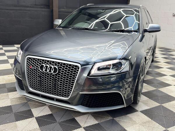 Audi RS3 view 4