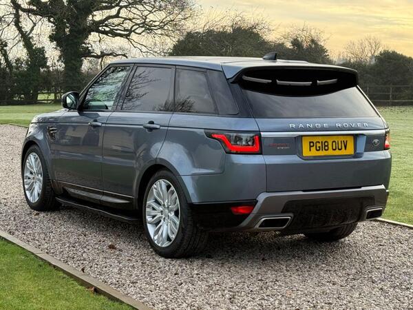 Land Rover Range Rover Sport view 3