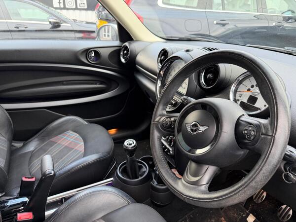 Mini Paceman view 2