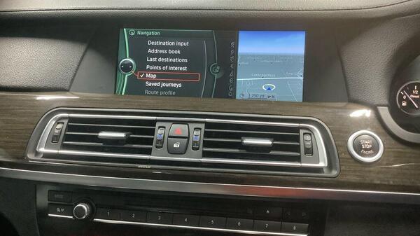 BMW 7 Series view 5