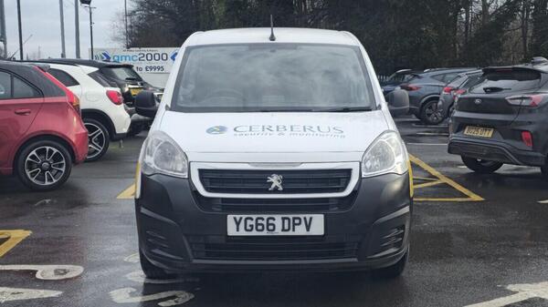 Peugeot Partner view 2