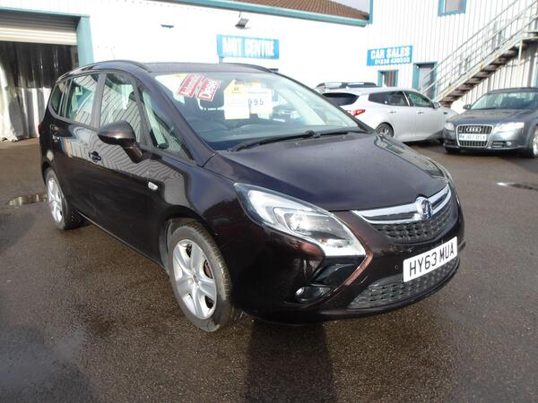 Vauxhall Zafira Tourer view 6
