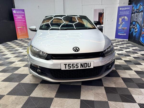 Volkswagen Scirocco view 4